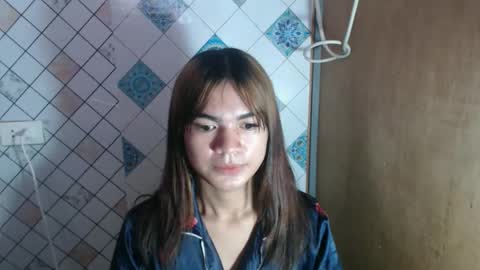 Snapshot of hoelykarina chatting on February 2026 05:05:02 AM Karina3 online show from February 2026 05:05:02 AM