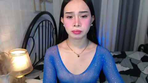 Snapshot of hoelymolly chatting on May 2026 05:58:02 AM hoelymolly online show from May 2026 05:58:02 AM