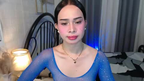 Snapshot of hoelymolly chatting on May 2026 11:23:04 PM hoelymolly online show from May 2026 11:23:04 PM