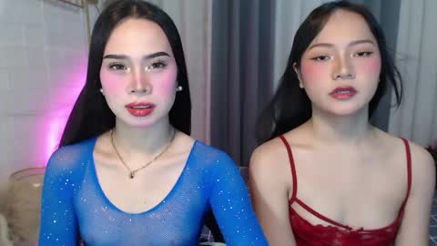Snapshot of hoelymolly chatting on June 2026 07:28:01 PM hoelymolly online show from June 2026 07:28:01 PM