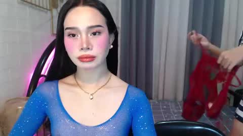 Snapshot of hoelymolly chatting on June 2026 06:29:02 PM hoelymolly online show from June 2026 06:29:02 PM
