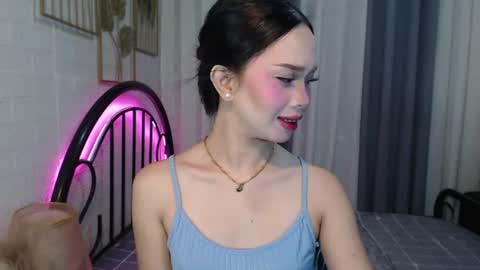 Snapshot of hoelymolly chatting on June 2026 06:31:02 PM hoelymolly online show from June 2026 06:31:02 PM