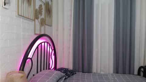 Snapshot of hoelymolly chatting on July 2026 02:18:01 AM hoelymolly online show from July 2026 02:18:01 AM