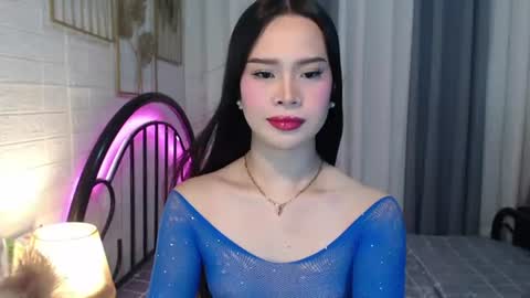 Snapshot of hoelymolly chatting on July 2026 08:22:02 PM hoelymolly online show from July 2026 08:22:02 PM