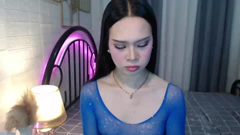 Snapshot of hoelymolly chatting on July 2026 09:50:01 PM hoelymolly online show from July 2026 09:50:01 PM