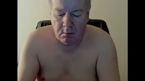 Holger online show from October 2025 02:15:01 PM