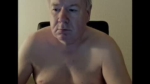 Holger online show from October 2025 03:03:02 AM