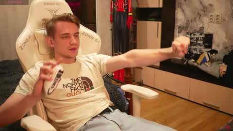 Extaz  Athrey  Howard online show from November 2025 09:50:01 PM