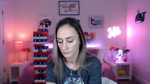 Holi Hurricane online show from November 2025 05:35:02 AM