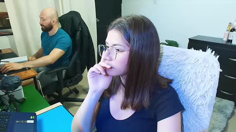 Holly and Honey online show from January 2025 09:22:01 PM