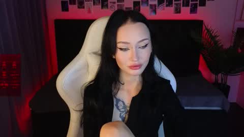 Snapshot of holly_berryy_ chatting on September 2025 01:27:02 AM holly_berryy_ online show from September 2025 01:27:02 AM