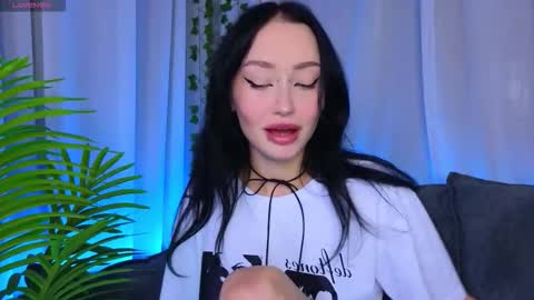 Snapshot of holly_berryy_ chatting on October 2025 02:00:01 AM holly_berryy_ online show from October 2025 02:00:01 AM