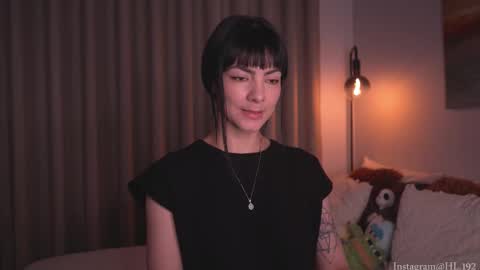 Holly Linder online show from November 2025 01:38:02 AM