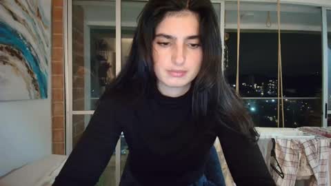 hollyshit_ online show from November 2025 12:32:02 AM