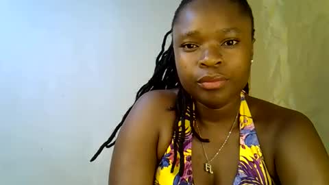 holy_ebony online show from May 2026 03:20:02 PM
