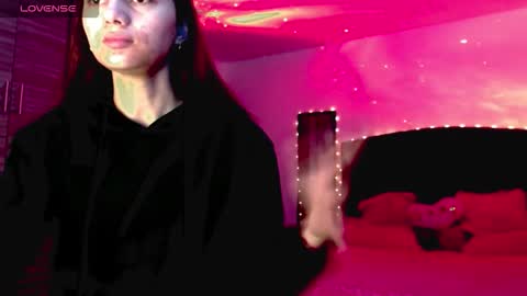 Snapshot of holy_juli2 chatting on November 2025 04:18:01 AM Juli online show from November 2025 04:18:01 AM