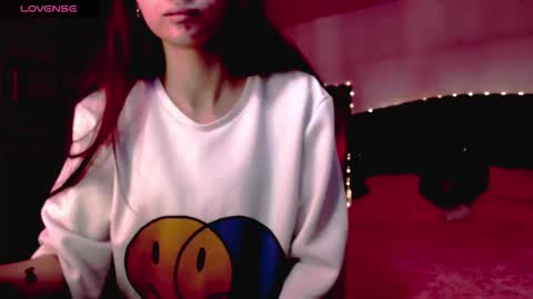 Snapshot of holy_juli2 chatting on November 2025 12:16:01 PM Juli online show from November 2025 12:16:01 PM