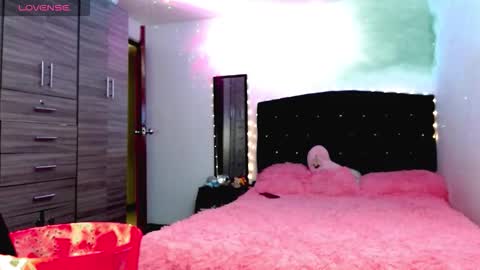 Snapshot of holy_juli2 chatting on November 2025 03:51:02 AM Juli online show from November 2025 03:51:02 AM