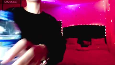 Snapshot of holy_juli2 chatting on December 2025 03:01:01 AM Juli online show from December 2025 03:01:01 AM