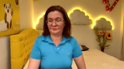 holymilfa online show from February 2025 05:15:02 PM