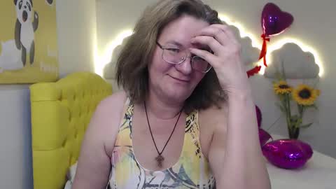 holymilfa online show from February 2025 05:03:02 PM