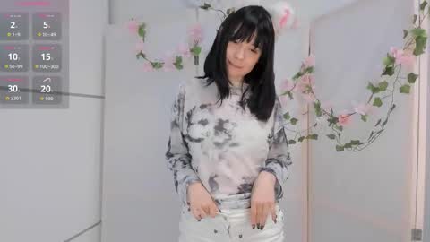 May online show from October 2025 10:49:02 PM