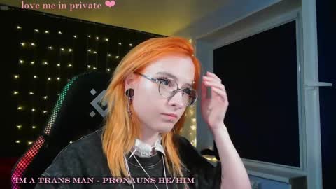 Honelints boyblonde hair AsterMIntfemboybrown hair online show from January 2025 10:15:02 PM