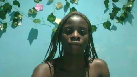 Queen online show from September 2025 07:28:01 PM