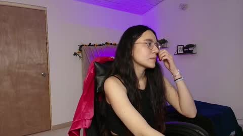   online show from September 2025 03:27:02 PM
