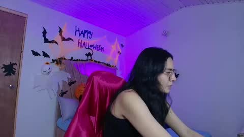  online show from October 2025 02:58:02 PM