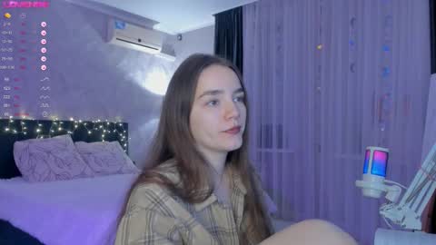 Chantal online show from November 2025 05:46:02 PM