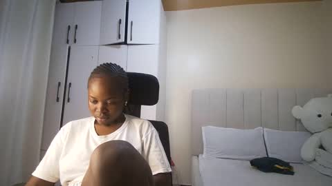 Snapshot of honey_drop1 chatting on April 2026 04:24:02 PM honey drop online show from April 2026 04:24:02 PM