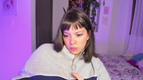 Snapshot of honey_hoe chatting on December 2024 03:06:01 AM Lau online show from December 2024 03:06:01 AM