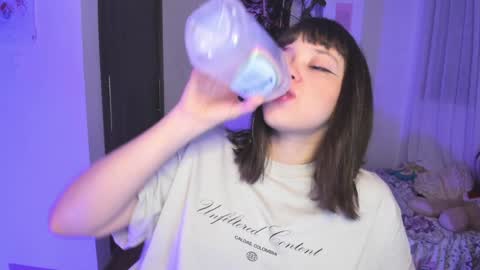 Snapshot of honey_hoe chatting on December 2024 02:39:01 AM Lau online show from December 2024 02:39:01 AM