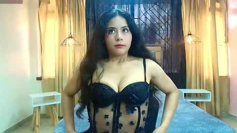 Snapshot of honey_love__ chatting on September 2025 01:44:02 PM Honey Love online show from September 2025 01:44:02 PM
