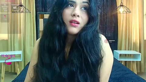 Snapshot of honey_love__ chatting on September 2025 01:34:02 PM Honey Love online show from September 2025 01:34:02 PM