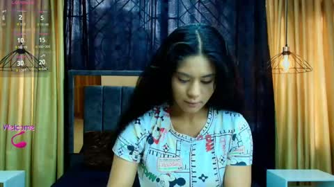 Snapshot of honey_love__ chatting on September 2025 01:34:02 PM Honey Love online show from September 2025 01:34:02 PM