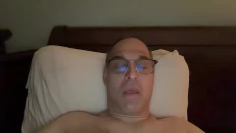 honey_man14 online show from October 2025 02:38:01 PM