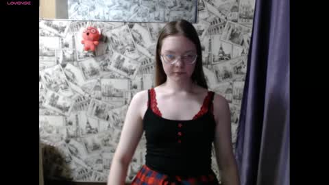 Lina online show from December 2024 03:15:02 PM