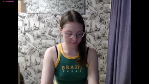 Lina online show from January 2025 12:25:02 PM