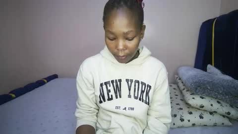 Snapshot of honey_nubia0 chatting on December 2025 06:04:02 PM honey_nubia0 online show from December 2025 06:04:02 PM