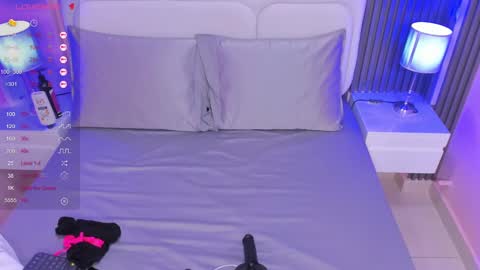 honey_sofii_ online show from March 2025 11:07:01 AM