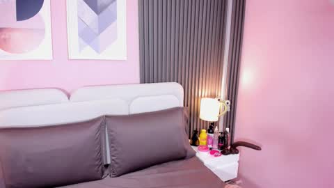 honey_sofii_ online show from October 2025 11:24:01 AM