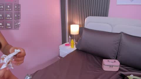 honey_sofii_ online show from October 2025 11:55:01 AM