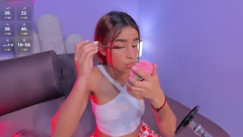Snapshot of honey_sofii_ chatting on May 2026 11:40:01 AM honey_sofii_ online show from May 2026 11:40:01 AM
