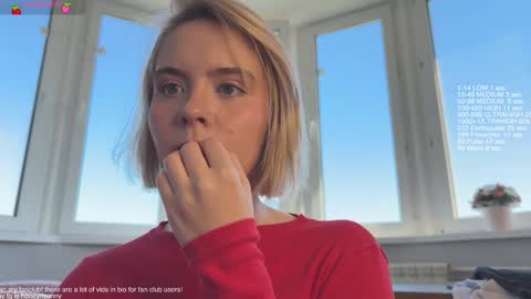 Snapshot of honey_sunshine chatting on September 2025 08:16:02 AM Jenyanew vid how I squirt in forest in bio online show from September 2025 08:16:02 AM