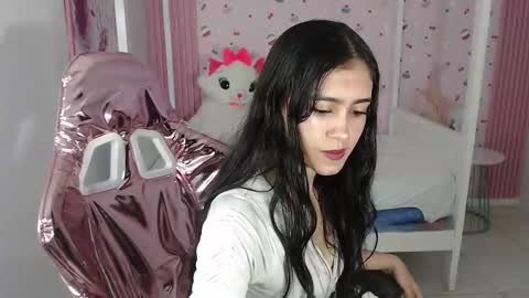 HONEY  online show from December 2024 01:29:02 PM