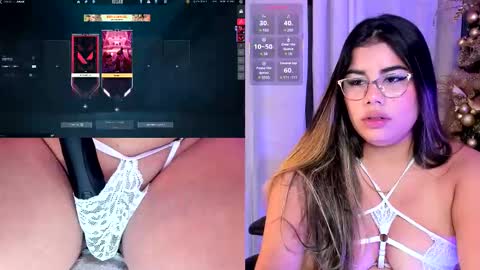 Snapshot of honeyboo__ chatting on January 2026 09:50:01 PM Lucero online show from January 2026 09:50:01 PM