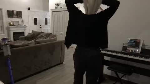 honeybuhnny online show from February 2026 04:46:02 AM