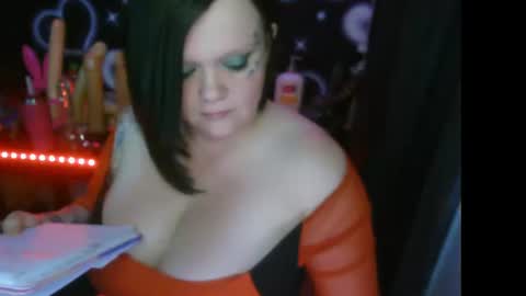 honeychambers online show from July 2026 10:14:02 PM